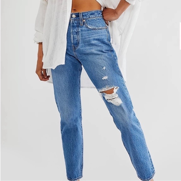 Levi's Denim - 💙 Levi’s Premium Wedgie Straight Fit medium wash size 26 jeans 100% cotton